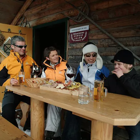 Alpenblick アパートホテル