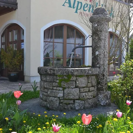 Alpenblick Apartmanhotel 3*